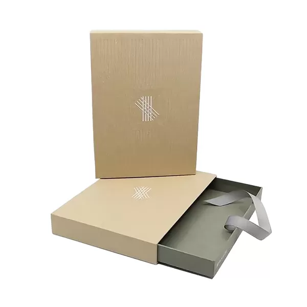 custom apparel packaging boxes